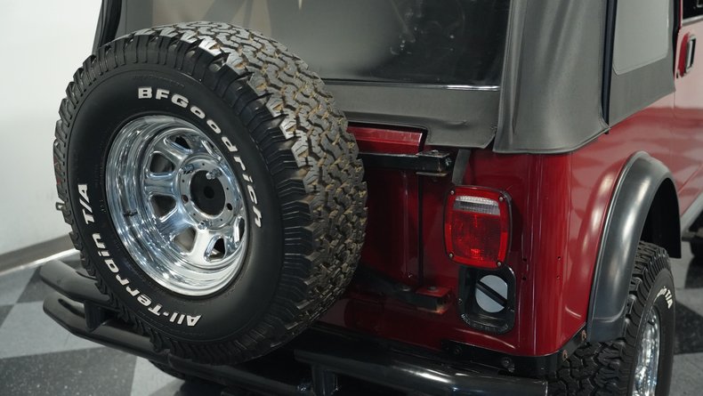 Jeep-Cj7-1980-Burgundy-Black-23