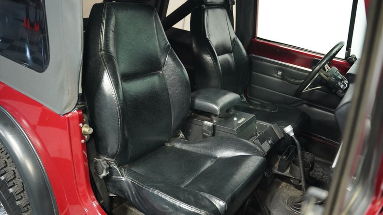 Jeep-Cj7-1980-Burgundy-Black-40