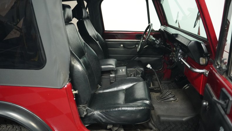 Jeep-Cj7-1980-Burgundy-Black-41