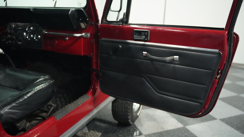 Jeep-Cj7-1980-Burgundy-Black-46