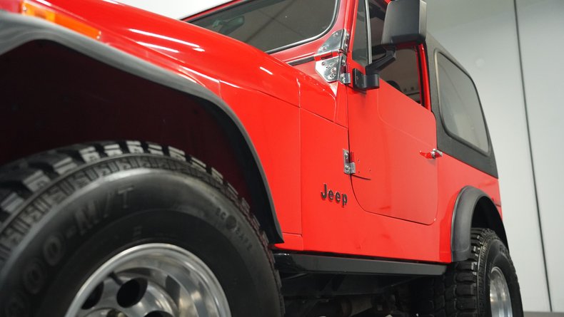 Jeep-Cj7-1980-Cardinal-Red-Black-ampamp-Red-23