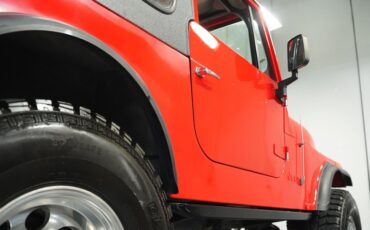 Jeep-Cj7-1980-Cardinal-Red-Black-ampamp-Red-28