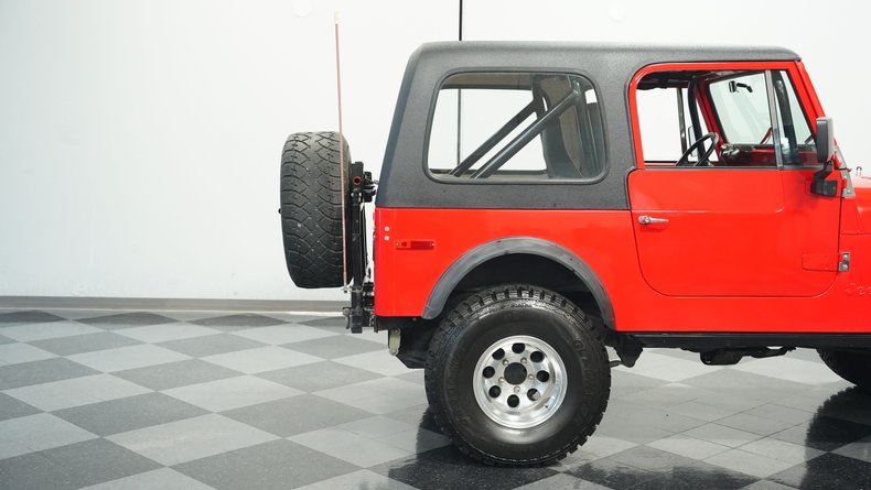 Jeep-Cj7-1980-Cardinal-Red-Black-ampamp-Red-29