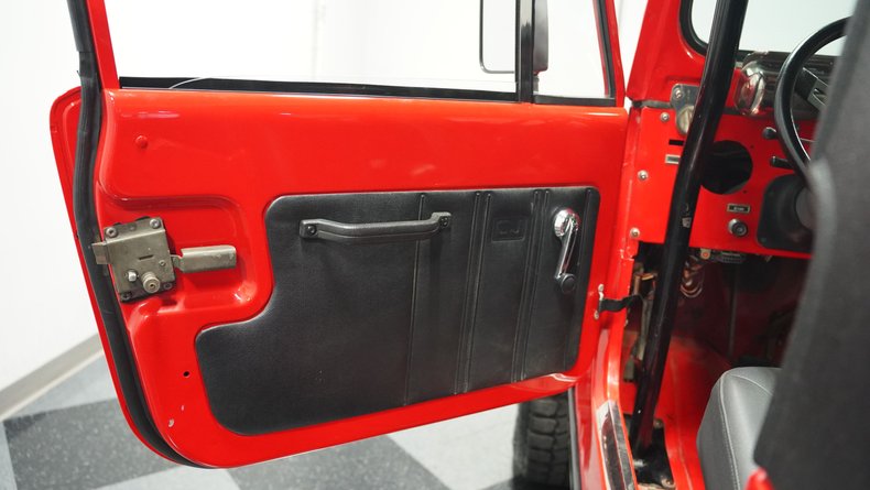 Jeep-Cj7-1980-Cardinal-Red-Black-ampamp-Red-36