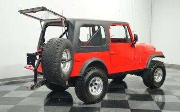 Jeep-Cj7-1980-Cardinal-Red-Black-ampamp-Red-47