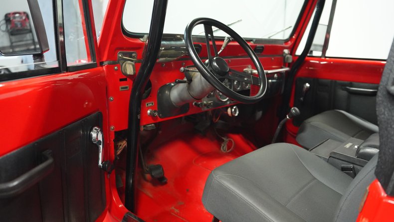 Jeep-Cj7-1980-Cardinal-Red-Black-ampamp-Red-5