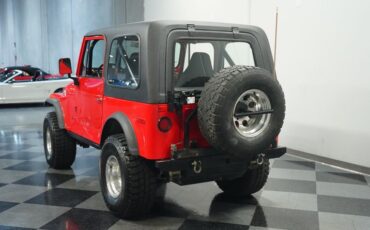 Jeep-Cj7-1980-Cardinal-Red-Black-ampamp-Red-8