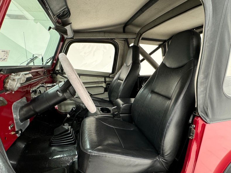 Jeep-Cj7-1980-Dark-Red-Metallic-Black-26