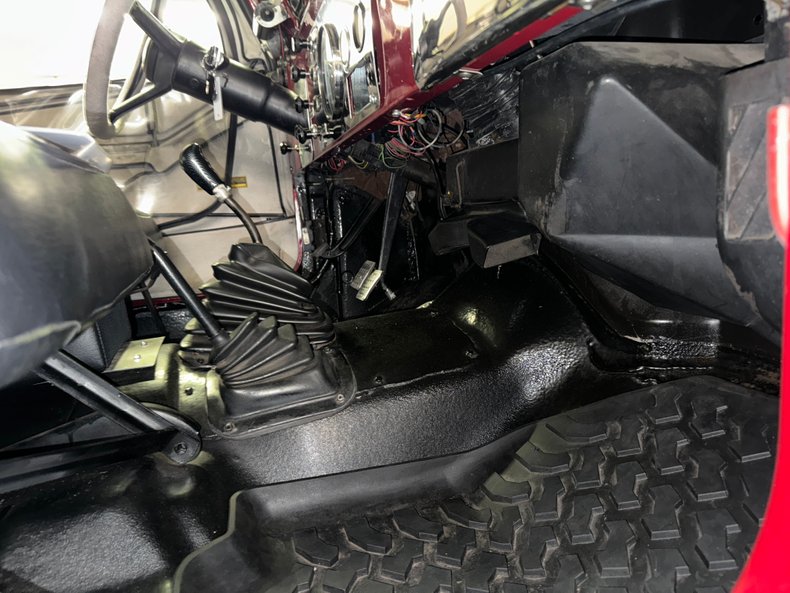 Jeep-Cj7-1980-Dark-Red-Metallic-Black-42