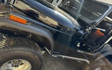 Jeep-Cj7-1981-Black-Black-4