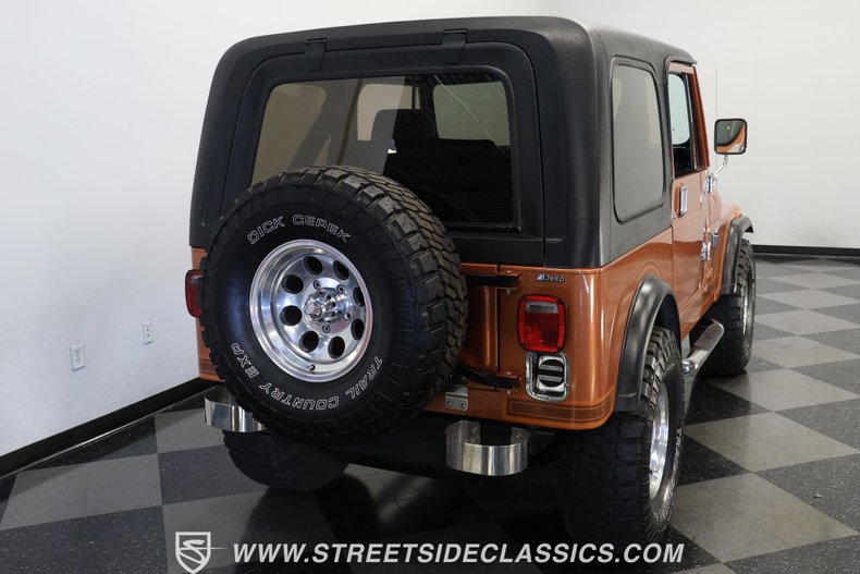 Jeep-Cj7-1981-Copper-Metallic-Black-10