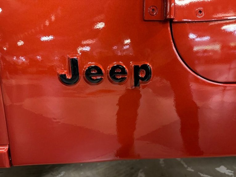 Jeep-Cj7-1981-Rust-Orange-Black-12