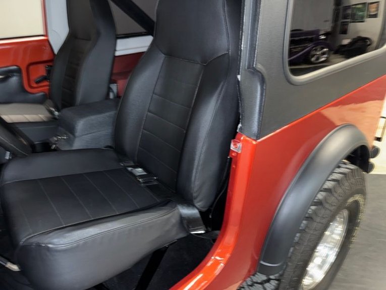 Jeep-Cj7-1981-Rust-Orange-Black-14