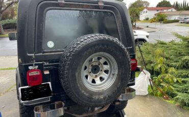 Jeep-Cj7-1981-True-Black-1