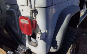 Jeep-Cj7-1982-11