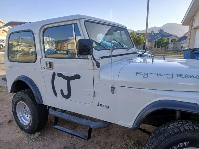Jeep-Cj7-1982