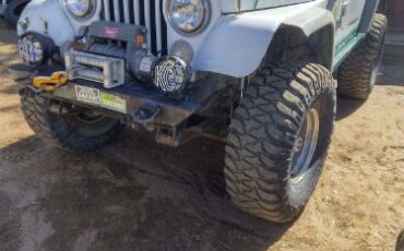 Jeep-Cj7-1982-8