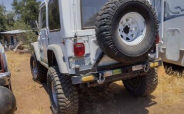 Jeep-Cj7-1982-9