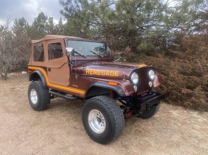 Jeep-Cj7-1983-21