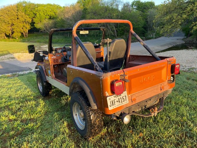 Jeep-Cj7-1983-22