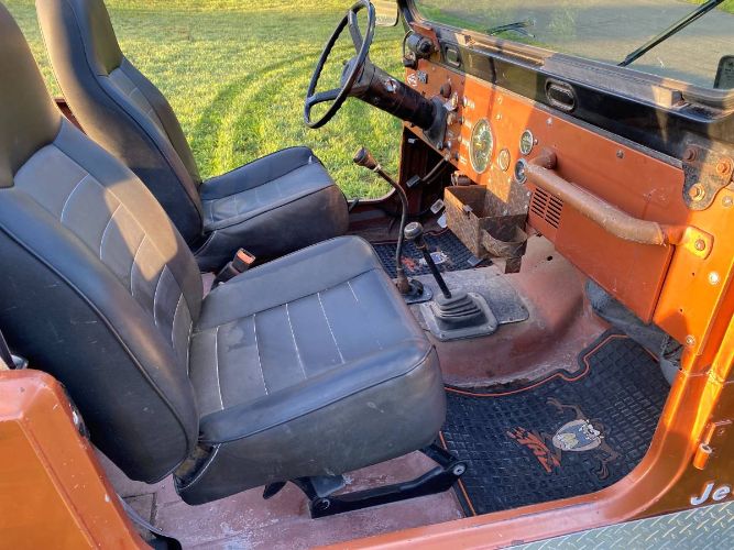 Jeep-Cj7-1983-5