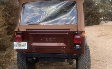 Jeep-Cj7-1983-8