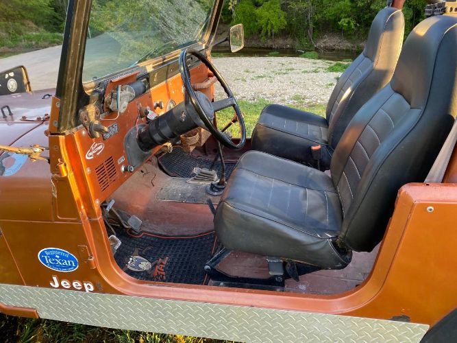 Jeep-Cj7-1983-8
