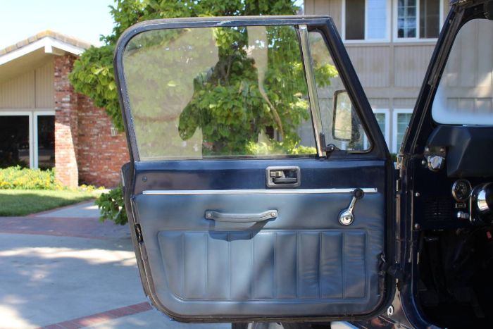 Jeep-Cj7-1983-Blue-12