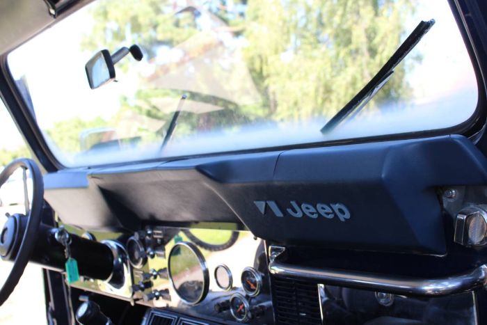 Jeep-Cj7-1983-Blue-9
