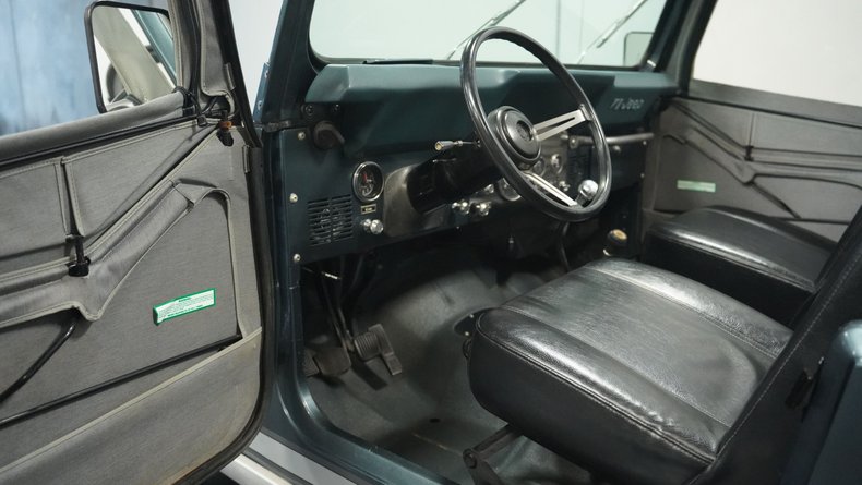 Jeep-Cj7-1983-Blue-Gray-Metallic-Slate-Blue-2
