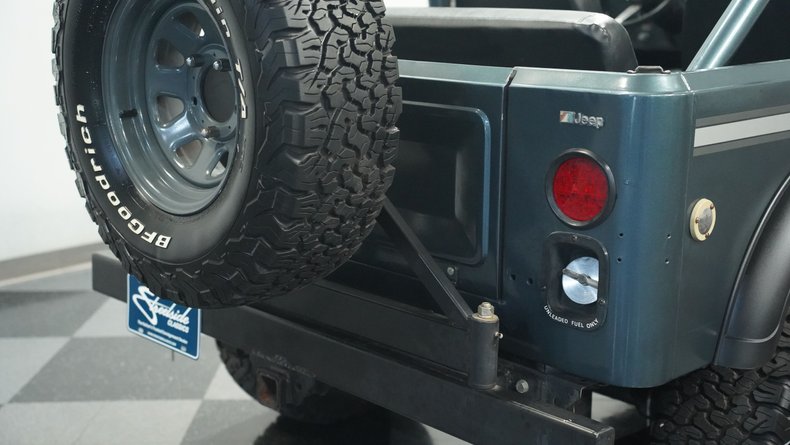 Jeep-Cj7-1983-Blue-Gray-Metallic-Slate-Blue-21