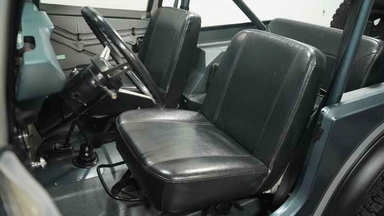 Jeep-Cj7-1983-Blue-Gray-Metallic-Slate-Blue-39