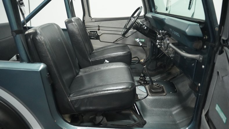 Jeep-Cj7-1983-Blue-Gray-Metallic-Slate-Blue-43