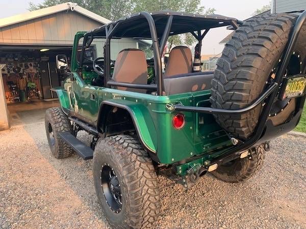 Jeep-Cj7-1983-Green-11