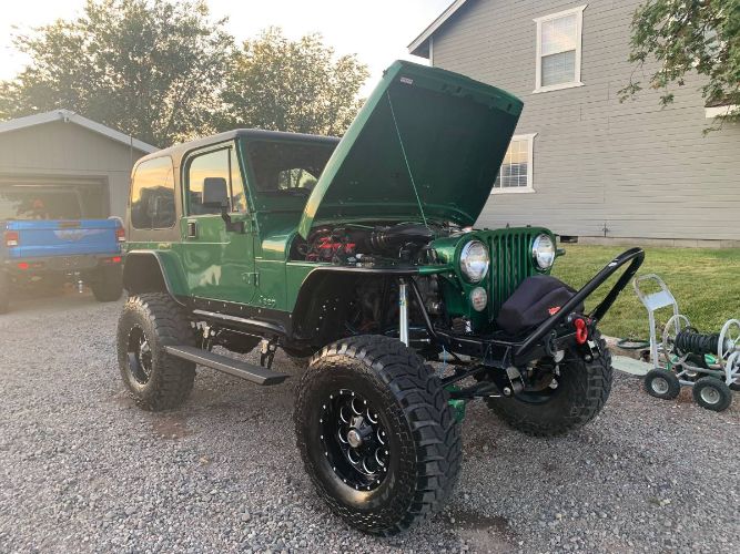 Jeep-Cj7-1983-Green-12