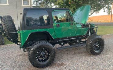 Jeep-Cj7-1983-Green-13