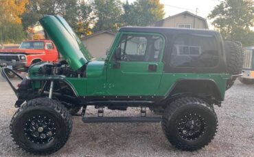 Jeep-Cj7-1983-Green-14