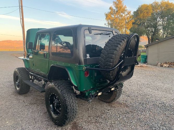 Jeep-Cj7-1983-Green-15