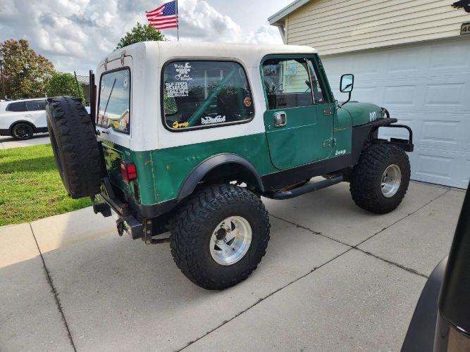 Jeep-Cj7-1983-Green-8