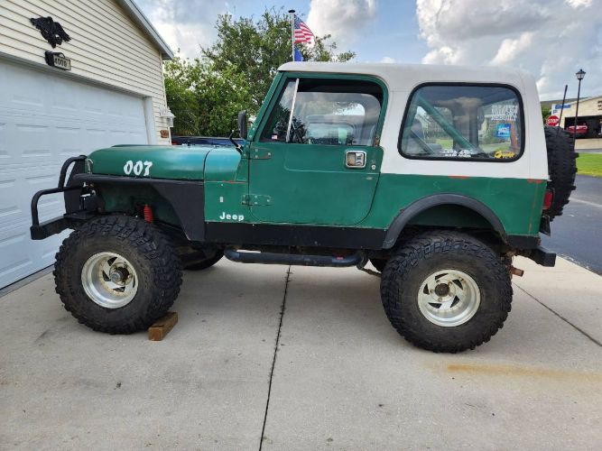 Jeep-Cj7-1983-Green-9