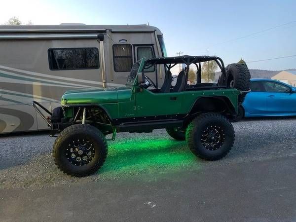 Jeep-Cj7-1983-Green-9
