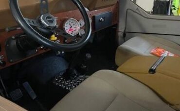 Jeep-Cj7-1983-Orange-3