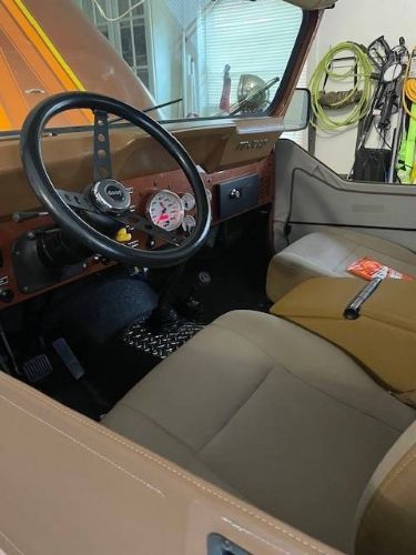 Jeep-Cj7-1983-Orange-3