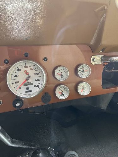Jeep-Cj7-1983-Orange-8