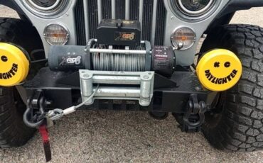 Jeep-Cj7-1983-Silver-18