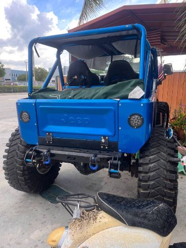 Jeep-Cj7-1984-1