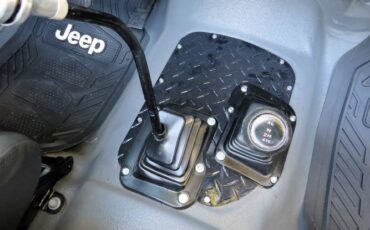 Jeep-Cj7-1984-Black-4