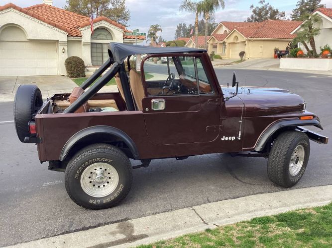 Jeep-Cj7-1984-Brown-3