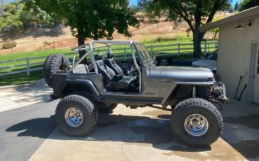 Jeep-Cj7-1984-Gray-3