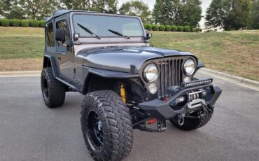 Jeep-Cj7-1984-Grey-Black-1